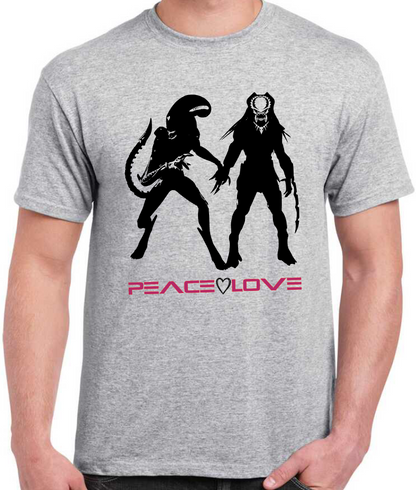 T-shirt avec ALIEN et PREDATOR, PEACE AND LOVE