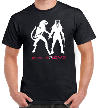 T-shirt avec ALIEN et PREDATOR, PEACE AND LOVE