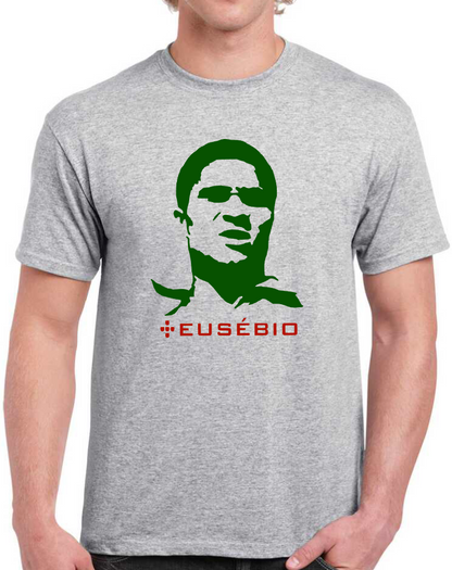 T-shirt avec EUSÉBIO