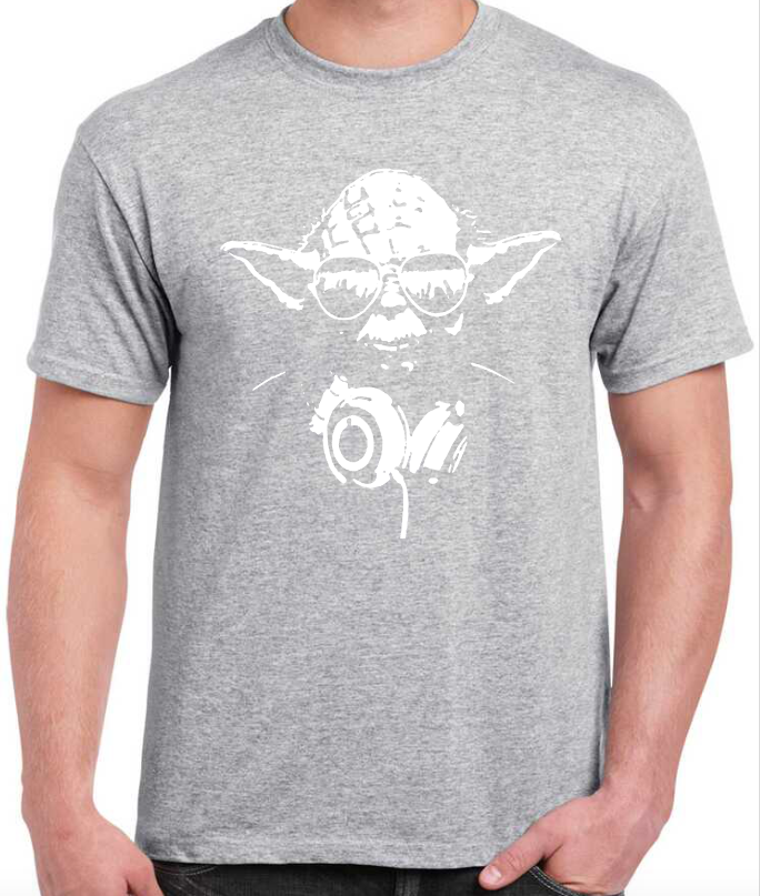 T-shirt with DJ MASTER YODA